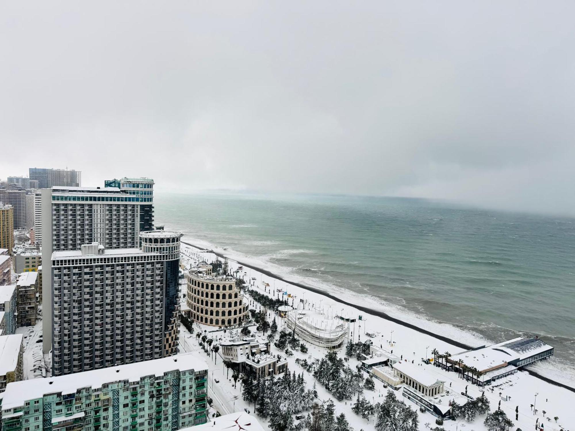 Orbi City Apartments On The Beach Batumi Exterior photo